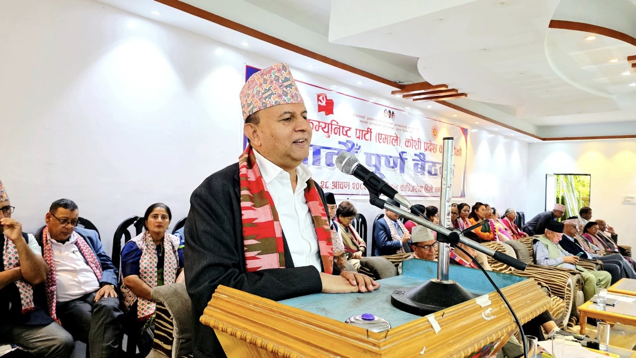 अहिले ओलीको विकल्प खोज्ने बेला होइन