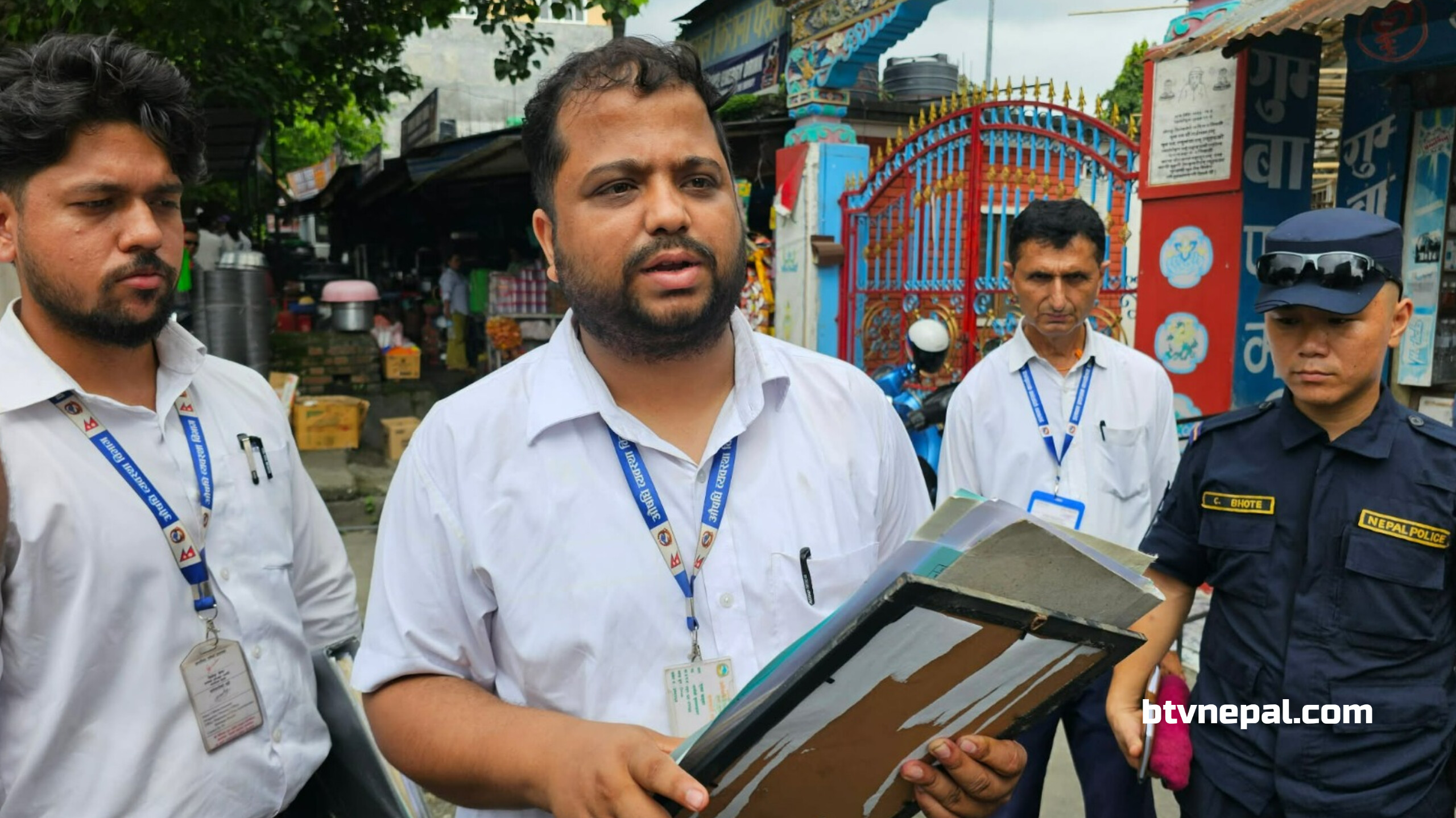 धरानस्थित बीपी प्रतिष्ठान गेटबाहिरका ८ औषधि पसल शिलबन्दी