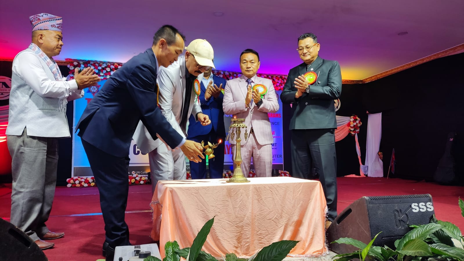 युएन नवोदय कलेजको १६औं वार्षिकोत्सव, उत्कृष्ट विद्यार्थी सम्मानित 