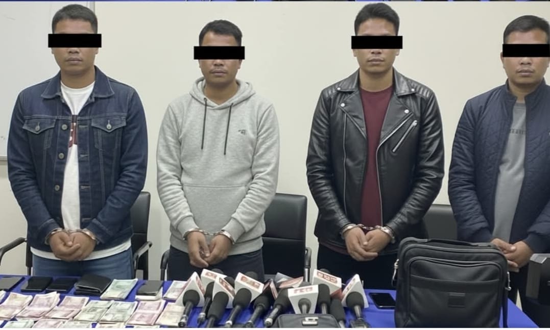 सार्वजनिक बसमा पकेटमारी गर्ने ४ जना पक्राउ