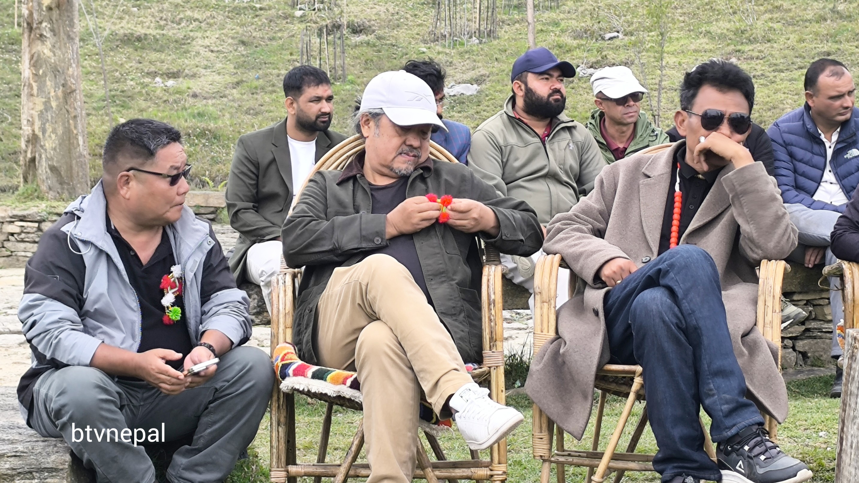 चो?लुङ साहित्य गोष्ठीको पहिलो दिन १७ कविका कविता