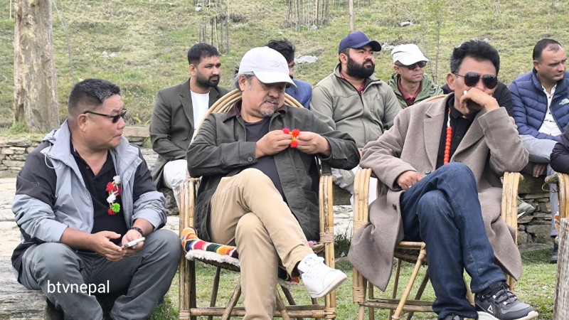 चो?लुङ साहित्य गोष्ठीको पहिलो दिन १७ कविका कविता